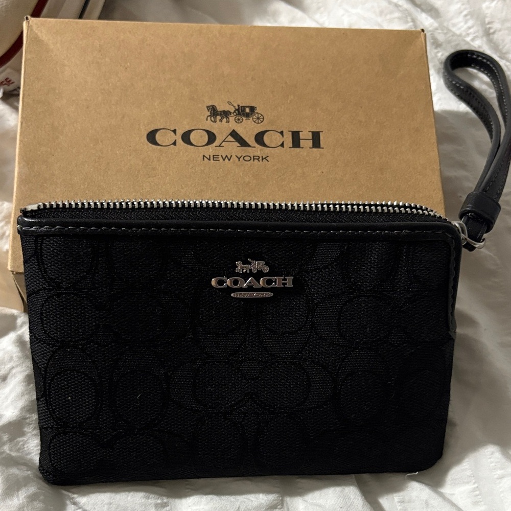 Coach Signature Black Wristlet